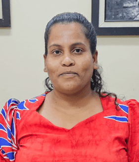 عاملة منزلية , سري لانكا , كى الملابس , غسيل الملابس , تنظيف المنزل